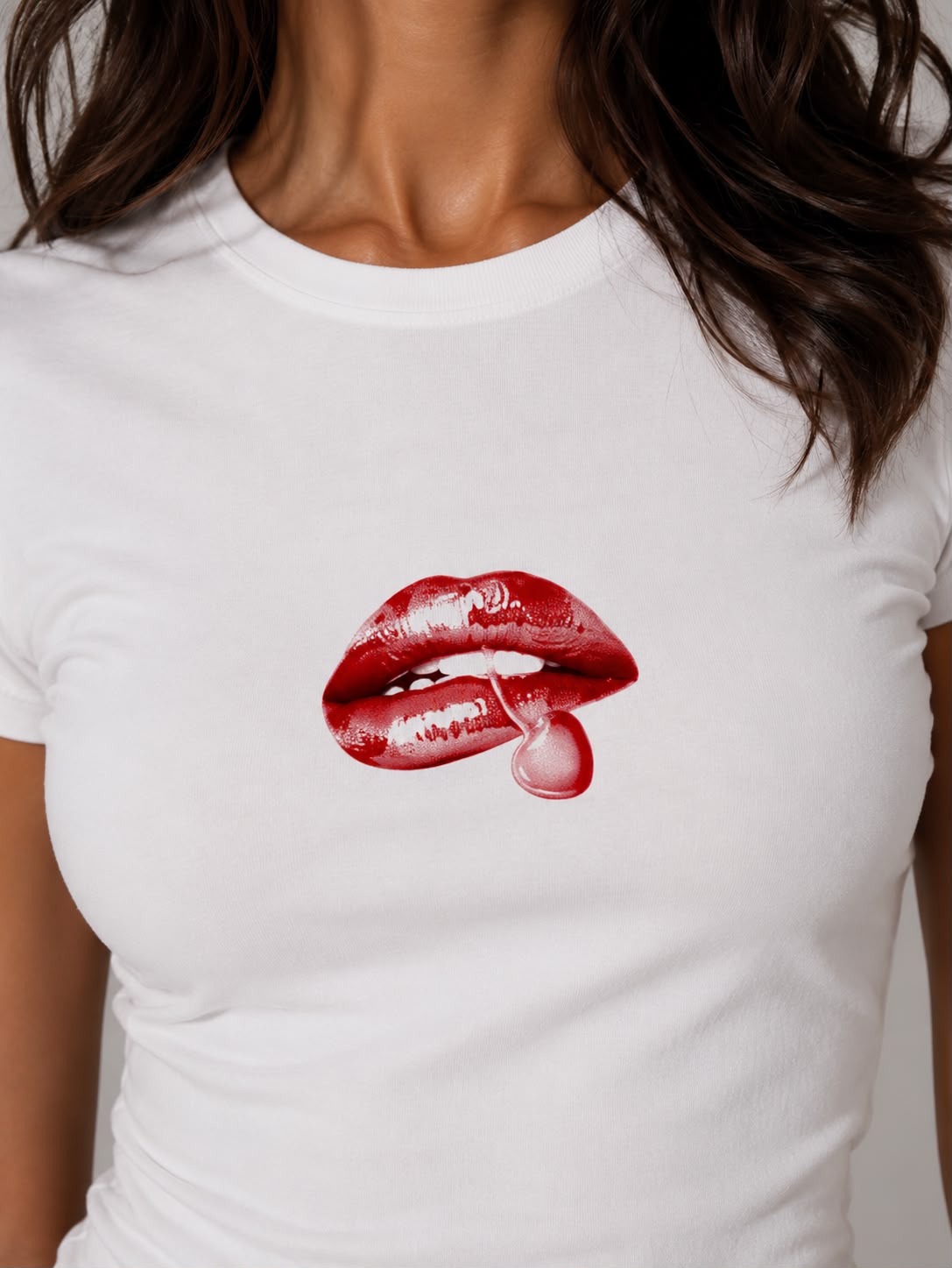 Kiss Drop Baby Tee T-shirt Beyaz